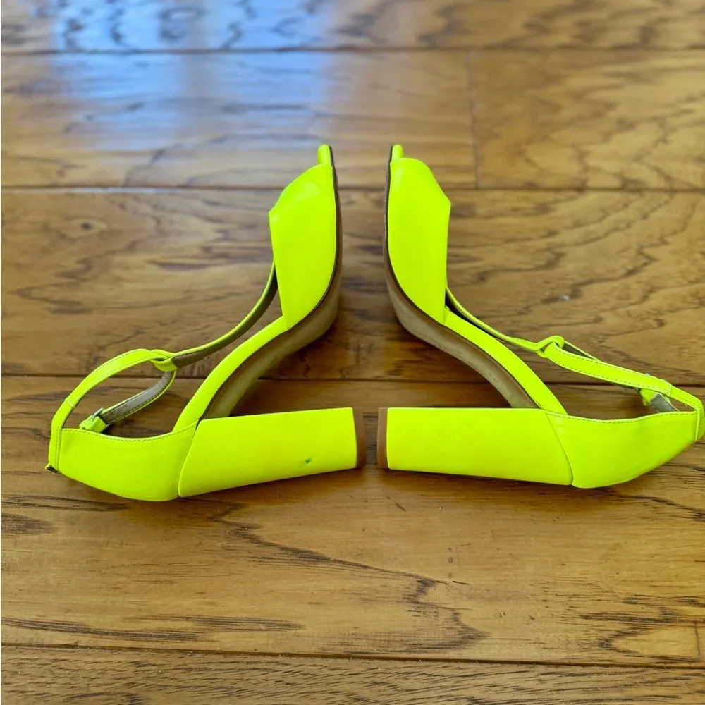 ZARA Neon Yellow T-Strap Block Heel Sandals 6.5 Lime Green Fluo Bright Party Pop - Picture 10 of 14